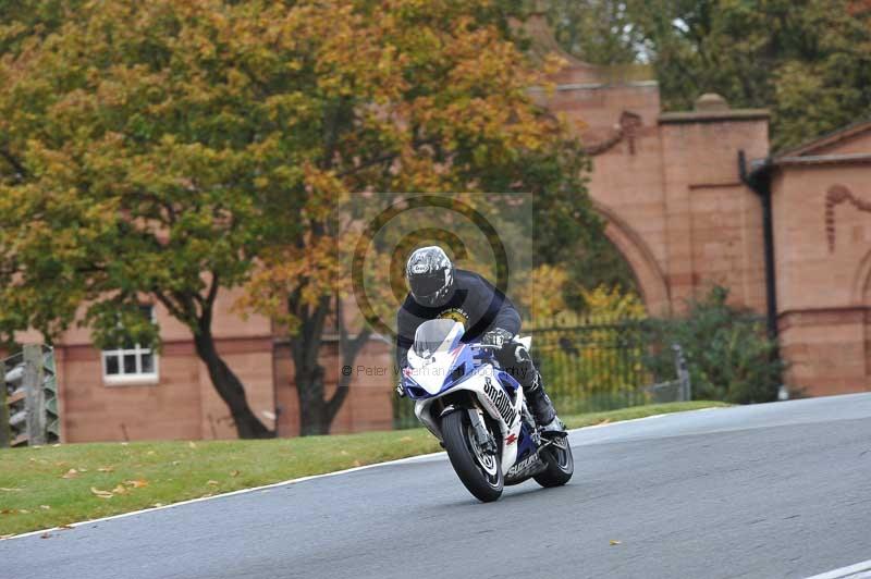 Motorcycle action photographs;Trackday digital images;event digital images;eventdigitalimages;no limits trackday;oulton park;oulton park circuit cheshire;oulton park photographs;peter wileman photography;trackday;trackday photos