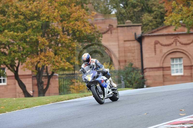Motorcycle action photographs;Trackday digital images;event digital images;eventdigitalimages;no limits trackday;oulton park;oulton park circuit cheshire;oulton park photographs;peter wileman photography;trackday;trackday photos