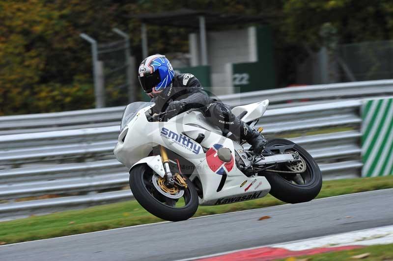 Motorcycle action photographs;Trackday digital images;event digital images;eventdigitalimages;no limits trackday;oulton park;oulton park circuit cheshire;oulton park photographs;peter wileman photography;trackday;trackday photos