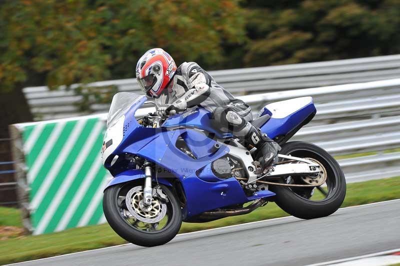 Motorcycle action photographs;Trackday digital images;event digital images;eventdigitalimages;no limits trackday;oulton park;oulton park circuit cheshire;oulton park photographs;peter wileman photography;trackday;trackday photos