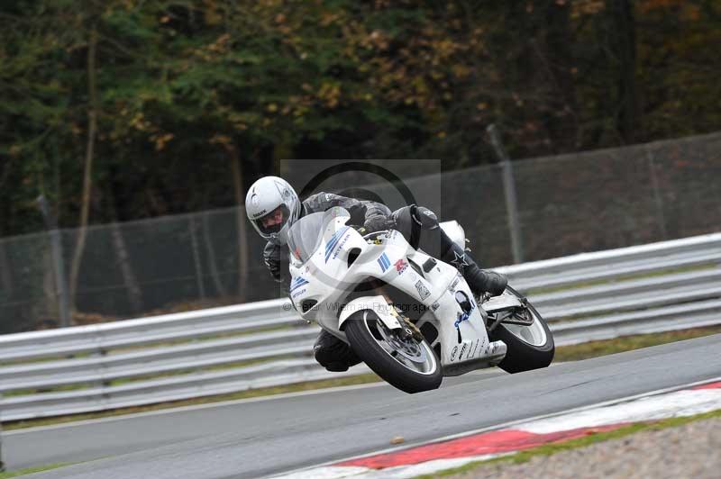 Motorcycle action photographs;Trackday digital images;event digital images;eventdigitalimages;no limits trackday;oulton park;oulton park circuit cheshire;oulton park photographs;peter wileman photography;trackday;trackday photos
