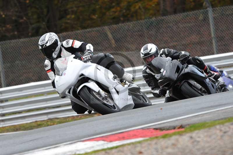 Motorcycle action photographs;Trackday digital images;event digital images;eventdigitalimages;no limits trackday;oulton park;oulton park circuit cheshire;oulton park photographs;peter wileman photography;trackday;trackday photos