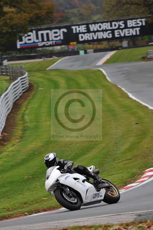 Motorcycle action photographs;Trackday digital images;event digital images;eventdigitalimages;no limits trackday;oulton park;oulton park circuit cheshire;oulton park photographs;peter wileman photography;trackday;trackday photos