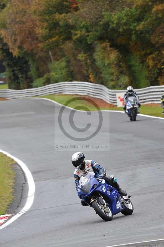 Motorcycle action photographs;Trackday digital images;event digital images;eventdigitalimages;no limits trackday;oulton park;oulton park circuit cheshire;oulton park photographs;peter wileman photography;trackday;trackday photos
