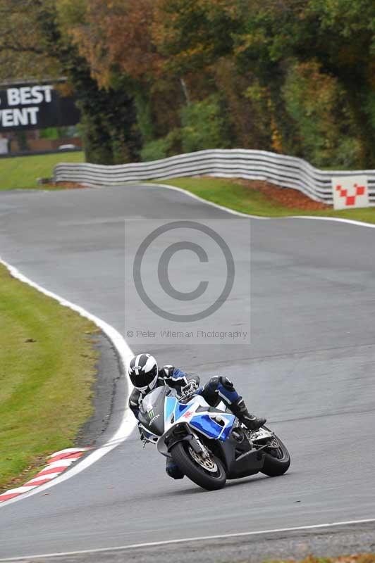 Motorcycle action photographs;Trackday digital images;event digital images;eventdigitalimages;no limits trackday;oulton park;oulton park circuit cheshire;oulton park photographs;peter wileman photography;trackday;trackday photos