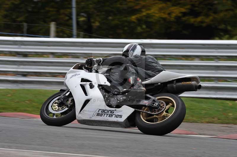 Motorcycle action photographs;Trackday digital images;event digital images;eventdigitalimages;no limits trackday;oulton park;oulton park circuit cheshire;oulton park photographs;peter wileman photography;trackday;trackday photos