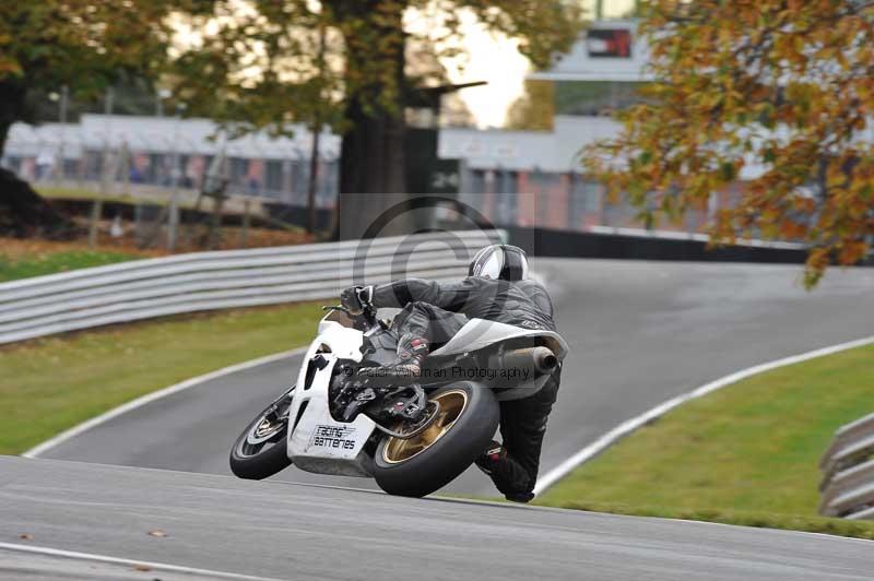 Motorcycle action photographs;Trackday digital images;event digital images;eventdigitalimages;no limits trackday;oulton park;oulton park circuit cheshire;oulton park photographs;peter wileman photography;trackday;trackday photos