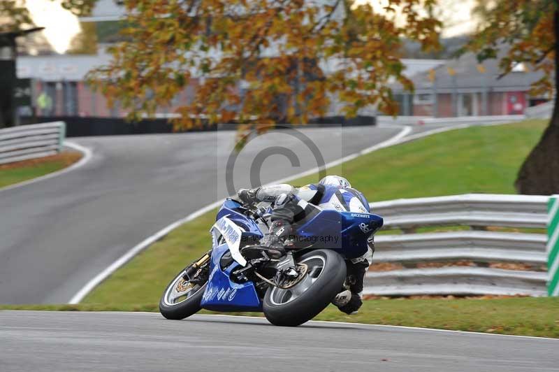 Motorcycle action photographs;Trackday digital images;event digital images;eventdigitalimages;no limits trackday;oulton park;oulton park circuit cheshire;oulton park photographs;peter wileman photography;trackday;trackday photos