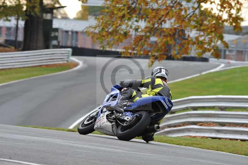 Motorcycle action photographs;Trackday digital images;event digital images;eventdigitalimages;no limits trackday;oulton park;oulton park circuit cheshire;oulton park photographs;peter wileman photography;trackday;trackday photos