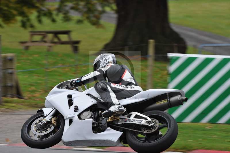 Motorcycle action photographs;Trackday digital images;event digital images;eventdigitalimages;no limits trackday;oulton park;oulton park circuit cheshire;oulton park photographs;peter wileman photography;trackday;trackday photos