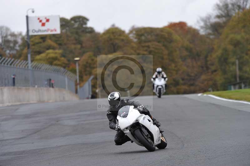 Motorcycle action photographs;Trackday digital images;event digital images;eventdigitalimages;no limits trackday;oulton park;oulton park circuit cheshire;oulton park photographs;peter wileman photography;trackday;trackday photos