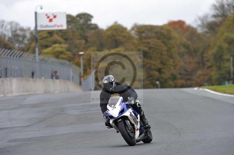 Motorcycle action photographs;Trackday digital images;event digital images;eventdigitalimages;no limits trackday;oulton park;oulton park circuit cheshire;oulton park photographs;peter wileman photography;trackday;trackday photos