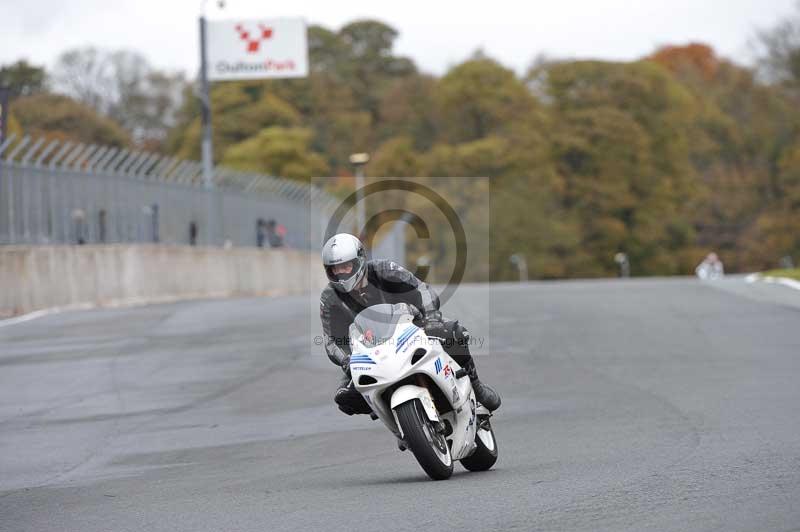 Motorcycle action photographs;Trackday digital images;event digital images;eventdigitalimages;no limits trackday;oulton park;oulton park circuit cheshire;oulton park photographs;peter wileman photography;trackday;trackday photos