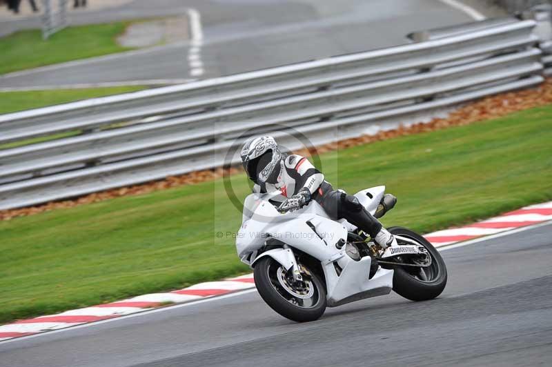 Motorcycle action photographs;Trackday digital images;event digital images;eventdigitalimages;no limits trackday;oulton park;oulton park circuit cheshire;oulton park photographs;peter wileman photography;trackday;trackday photos