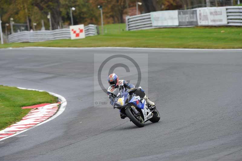 Motorcycle action photographs;Trackday digital images;event digital images;eventdigitalimages;no limits trackday;oulton park;oulton park circuit cheshire;oulton park photographs;peter wileman photography;trackday;trackday photos