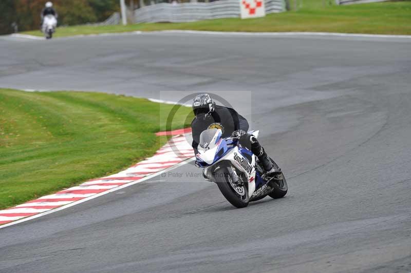 Motorcycle action photographs;Trackday digital images;event digital images;eventdigitalimages;no limits trackday;oulton park;oulton park circuit cheshire;oulton park photographs;peter wileman photography;trackday;trackday photos