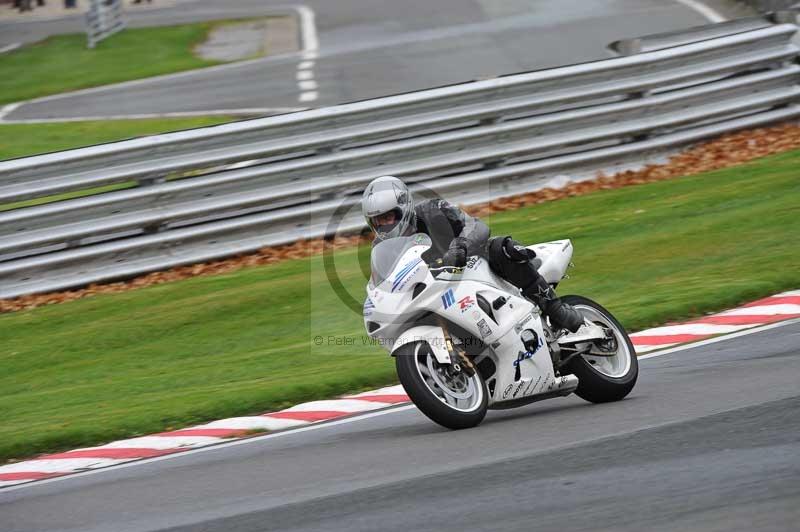 Motorcycle action photographs;Trackday digital images;event digital images;eventdigitalimages;no limits trackday;oulton park;oulton park circuit cheshire;oulton park photographs;peter wileman photography;trackday;trackday photos
