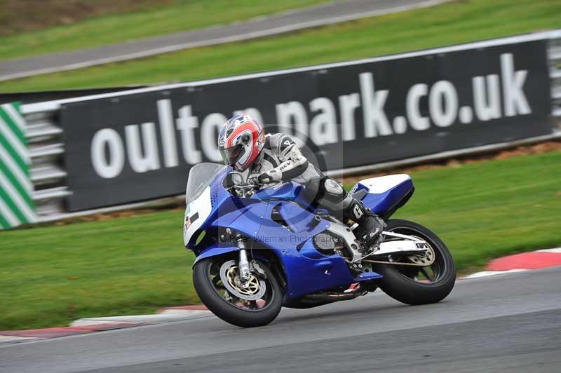 Motorcycle action photographs;Trackday digital images;event digital images;eventdigitalimages;no limits trackday;oulton park;oulton park circuit cheshire;oulton park photographs;peter wileman photography;trackday;trackday photos