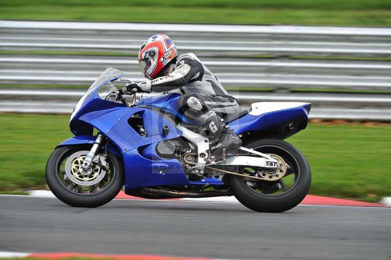 Motorcycle action photographs;Trackday digital images;event digital images;eventdigitalimages;no limits trackday;oulton park;oulton park circuit cheshire;oulton park photographs;peter wileman photography;trackday;trackday photos