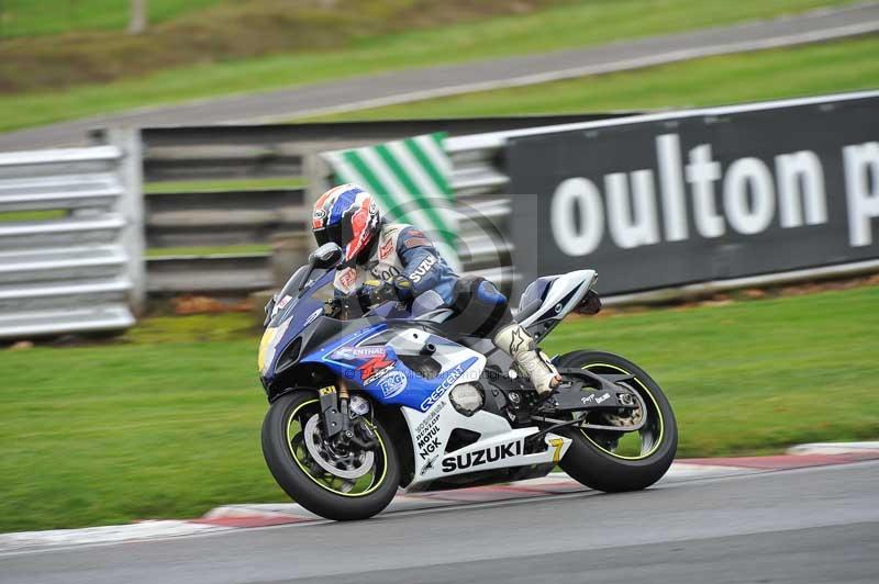Motorcycle action photographs;Trackday digital images;event digital images;eventdigitalimages;no limits trackday;oulton park;oulton park circuit cheshire;oulton park photographs;peter wileman photography;trackday;trackday photos