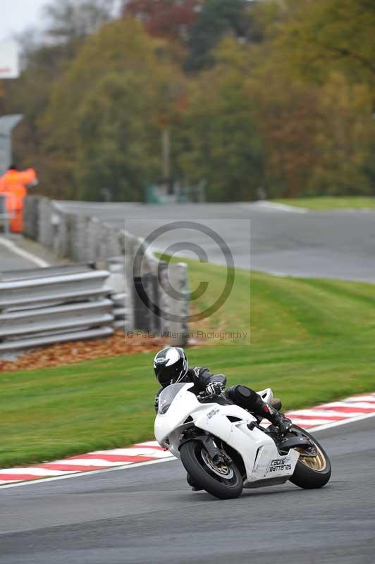 Motorcycle action photographs;Trackday digital images;event digital images;eventdigitalimages;no limits trackday;oulton park;oulton park circuit cheshire;oulton park photographs;peter wileman photography;trackday;trackday photos