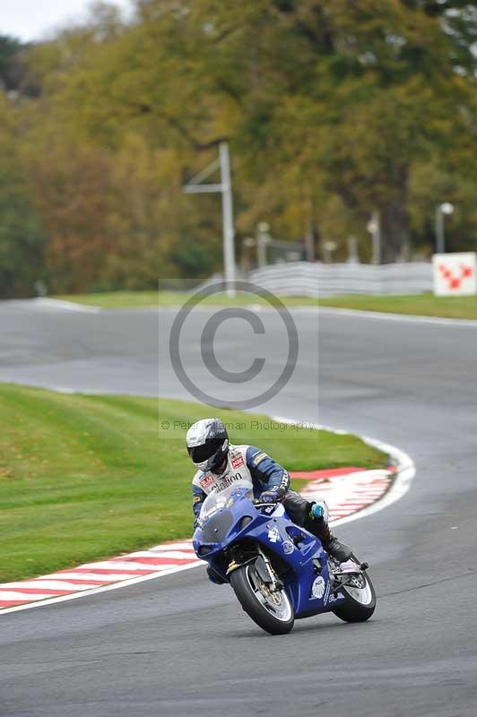 Motorcycle action photographs;Trackday digital images;event digital images;eventdigitalimages;no limits trackday;oulton park;oulton park circuit cheshire;oulton park photographs;peter wileman photography;trackday;trackday photos