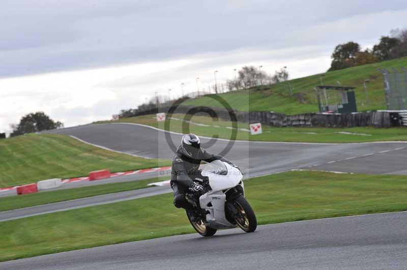Motorcycle action photographs;Trackday digital images;event digital images;eventdigitalimages;no limits trackday;oulton park;oulton park circuit cheshire;oulton park photographs;peter wileman photography;trackday;trackday photos