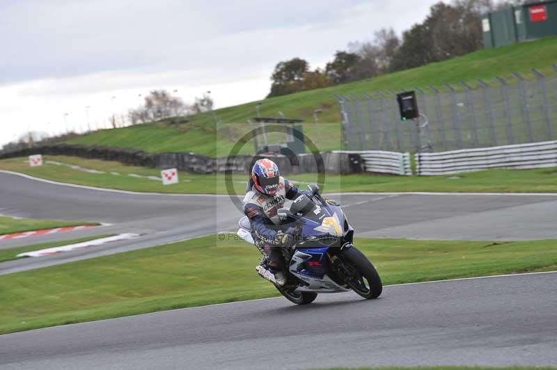 Motorcycle action photographs;Trackday digital images;event digital images;eventdigitalimages;no limits trackday;oulton park;oulton park circuit cheshire;oulton park photographs;peter wileman photography;trackday;trackday photos