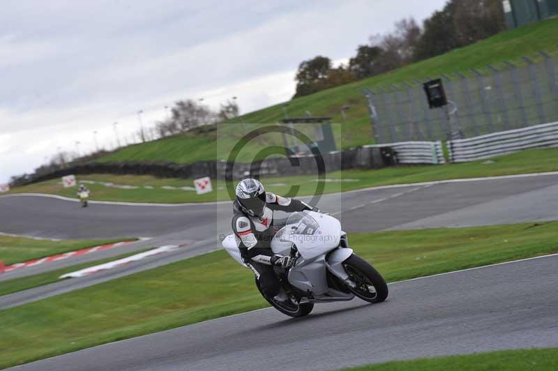 Motorcycle action photographs;Trackday digital images;event digital images;eventdigitalimages;no limits trackday;oulton park;oulton park circuit cheshire;oulton park photographs;peter wileman photography;trackday;trackday photos