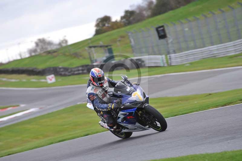 Motorcycle action photographs;Trackday digital images;event digital images;eventdigitalimages;no limits trackday;oulton park;oulton park circuit cheshire;oulton park photographs;peter wileman photography;trackday;trackday photos