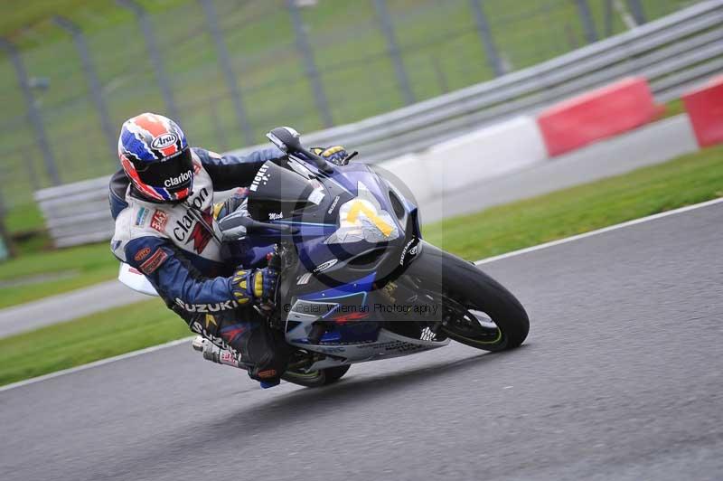 Motorcycle action photographs;Trackday digital images;event digital images;eventdigitalimages;no limits trackday;oulton park;oulton park circuit cheshire;oulton park photographs;peter wileman photography;trackday;trackday photos