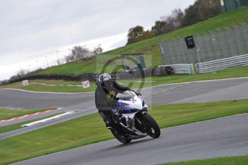 Motorcycle action photographs;Trackday digital images;event digital images;eventdigitalimages;no limits trackday;oulton park;oulton park circuit cheshire;oulton park photographs;peter wileman photography;trackday;trackday photos