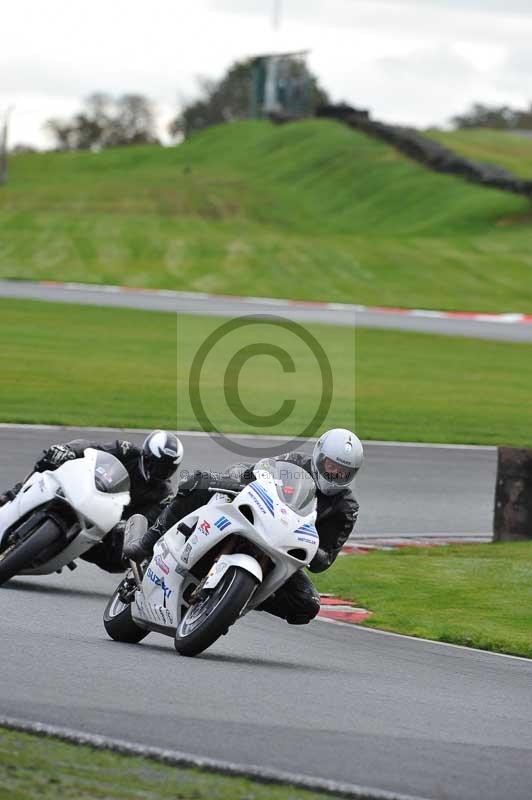 Motorcycle action photographs;Trackday digital images;event digital images;eventdigitalimages;no limits trackday;oulton park;oulton park circuit cheshire;oulton park photographs;peter wileman photography;trackday;trackday photos