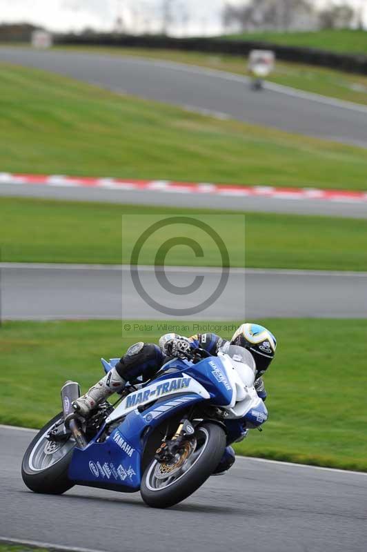 Motorcycle action photographs;Trackday digital images;event digital images;eventdigitalimages;no limits trackday;oulton park;oulton park circuit cheshire;oulton park photographs;peter wileman photography;trackday;trackday photos