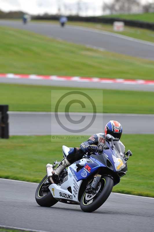Motorcycle action photographs;Trackday digital images;event digital images;eventdigitalimages;no limits trackday;oulton park;oulton park circuit cheshire;oulton park photographs;peter wileman photography;trackday;trackday photos