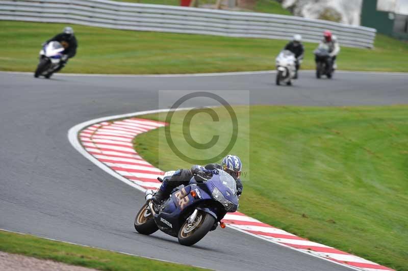 Motorcycle action photographs;Trackday digital images;event digital images;eventdigitalimages;no limits trackday;oulton park;oulton park circuit cheshire;oulton park photographs;peter wileman photography;trackday;trackday photos