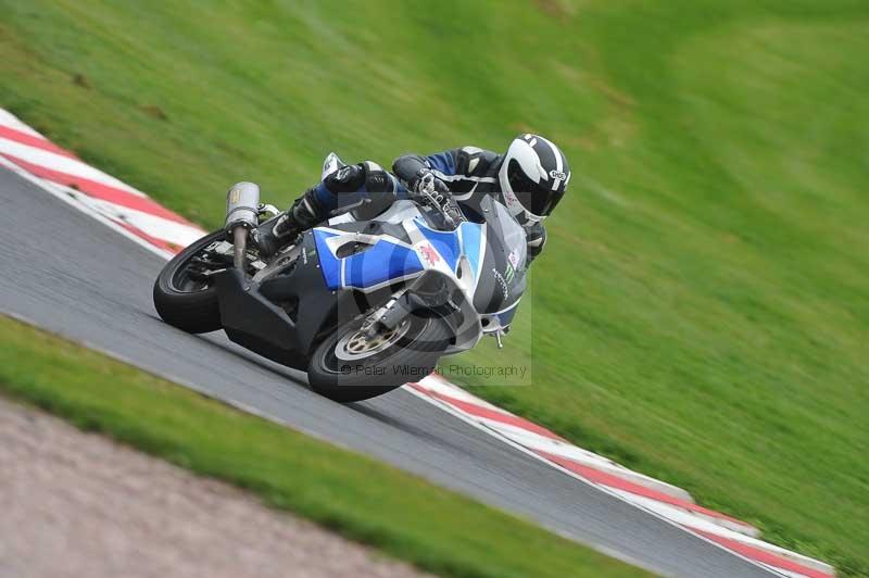 Motorcycle action photographs;Trackday digital images;event digital images;eventdigitalimages;no limits trackday;oulton park;oulton park circuit cheshire;oulton park photographs;peter wileman photography;trackday;trackday photos
