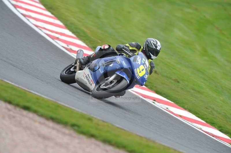 Motorcycle action photographs;Trackday digital images;event digital images;eventdigitalimages;no limits trackday;oulton park;oulton park circuit cheshire;oulton park photographs;peter wileman photography;trackday;trackday photos