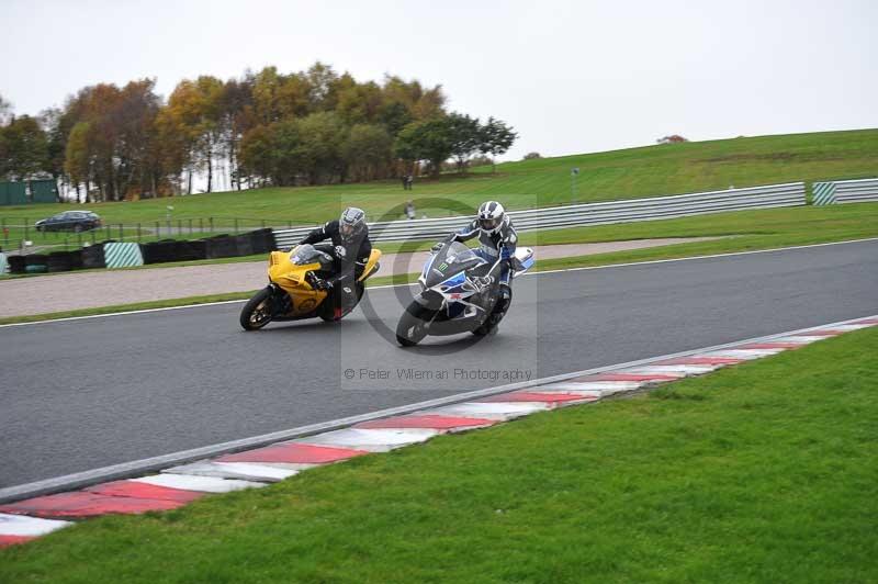 Motorcycle action photographs;Trackday digital images;event digital images;eventdigitalimages;no limits trackday;oulton park;oulton park circuit cheshire;oulton park photographs;peter wileman photography;trackday;trackday photos