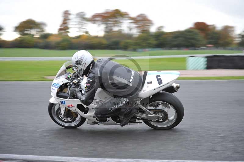 Motorcycle action photographs;Trackday digital images;event digital images;eventdigitalimages;no limits trackday;oulton park;oulton park circuit cheshire;oulton park photographs;peter wileman photography;trackday;trackday photos