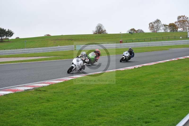 Motorcycle action photographs;Trackday digital images;event digital images;eventdigitalimages;no limits trackday;oulton park;oulton park circuit cheshire;oulton park photographs;peter wileman photography;trackday;trackday photos