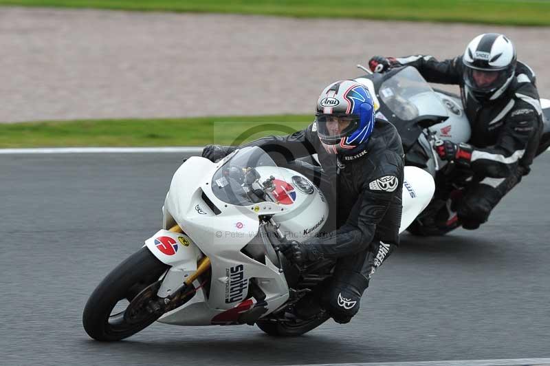 Motorcycle action photographs;Trackday digital images;event digital images;eventdigitalimages;no limits trackday;oulton park;oulton park circuit cheshire;oulton park photographs;peter wileman photography;trackday;trackday photos