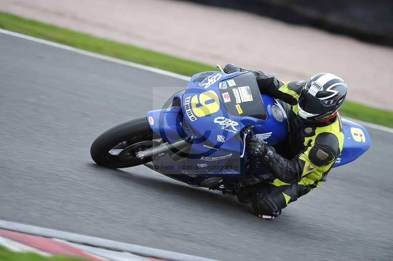 Motorcycle action photographs;Trackday digital images;event digital images;eventdigitalimages;no limits trackday;oulton park;oulton park circuit cheshire;oulton park photographs;peter wileman photography;trackday;trackday photos