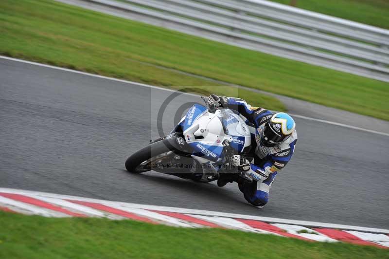 Motorcycle action photographs;Trackday digital images;event digital images;eventdigitalimages;no limits trackday;oulton park;oulton park circuit cheshire;oulton park photographs;peter wileman photography;trackday;trackday photos