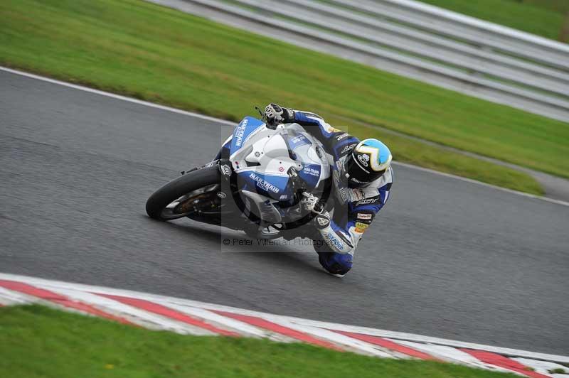 Motorcycle action photographs;Trackday digital images;event digital images;eventdigitalimages;no limits trackday;oulton park;oulton park circuit cheshire;oulton park photographs;peter wileman photography;trackday;trackday photos