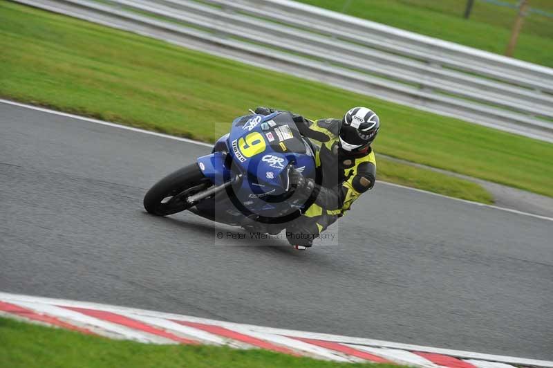 Motorcycle action photographs;Trackday digital images;event digital images;eventdigitalimages;no limits trackday;oulton park;oulton park circuit cheshire;oulton park photographs;peter wileman photography;trackday;trackday photos