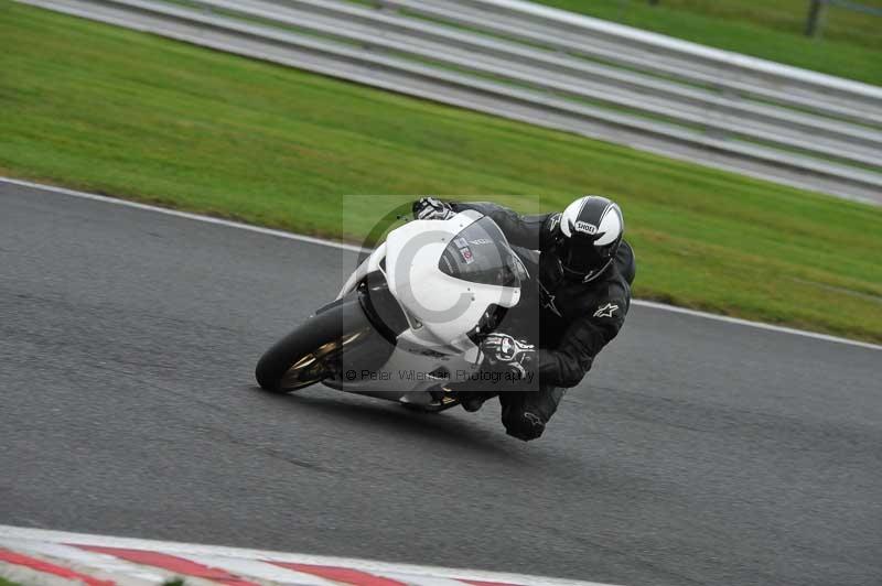 Motorcycle action photographs;Trackday digital images;event digital images;eventdigitalimages;no limits trackday;oulton park;oulton park circuit cheshire;oulton park photographs;peter wileman photography;trackday;trackday photos