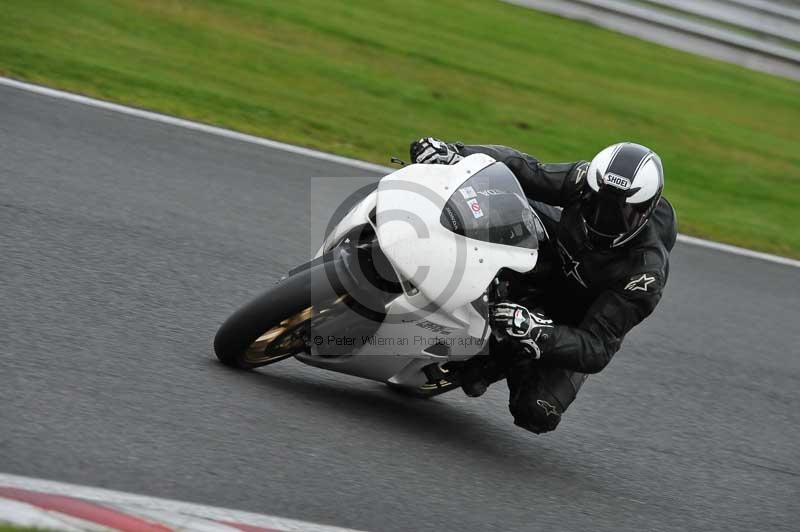 Motorcycle action photographs;Trackday digital images;event digital images;eventdigitalimages;no limits trackday;oulton park;oulton park circuit cheshire;oulton park photographs;peter wileman photography;trackday;trackday photos