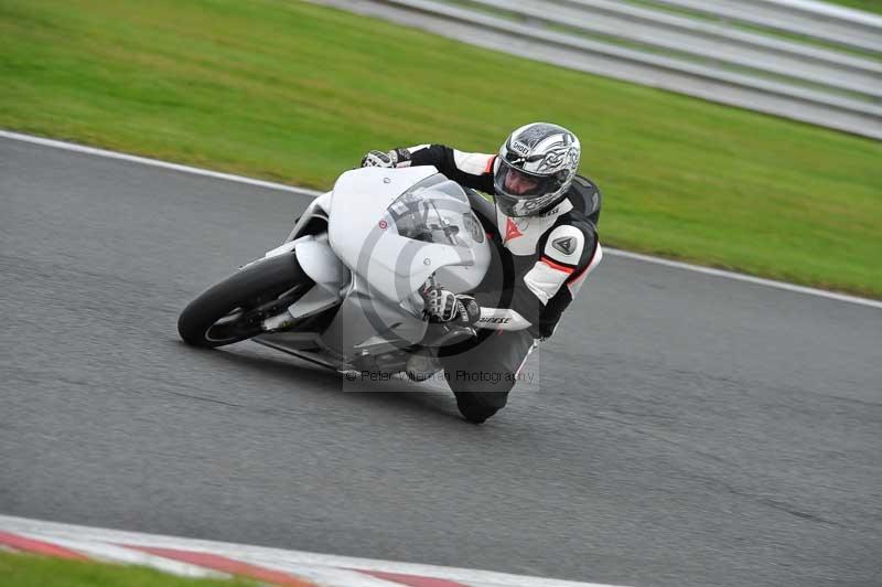 Motorcycle action photographs;Trackday digital images;event digital images;eventdigitalimages;no limits trackday;oulton park;oulton park circuit cheshire;oulton park photographs;peter wileman photography;trackday;trackday photos