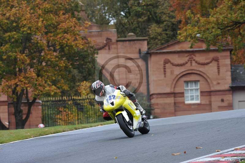 Motorcycle action photographs;Trackday digital images;event digital images;eventdigitalimages;no limits trackday;oulton park;oulton park circuit cheshire;oulton park photographs;peter wileman photography;trackday;trackday photos